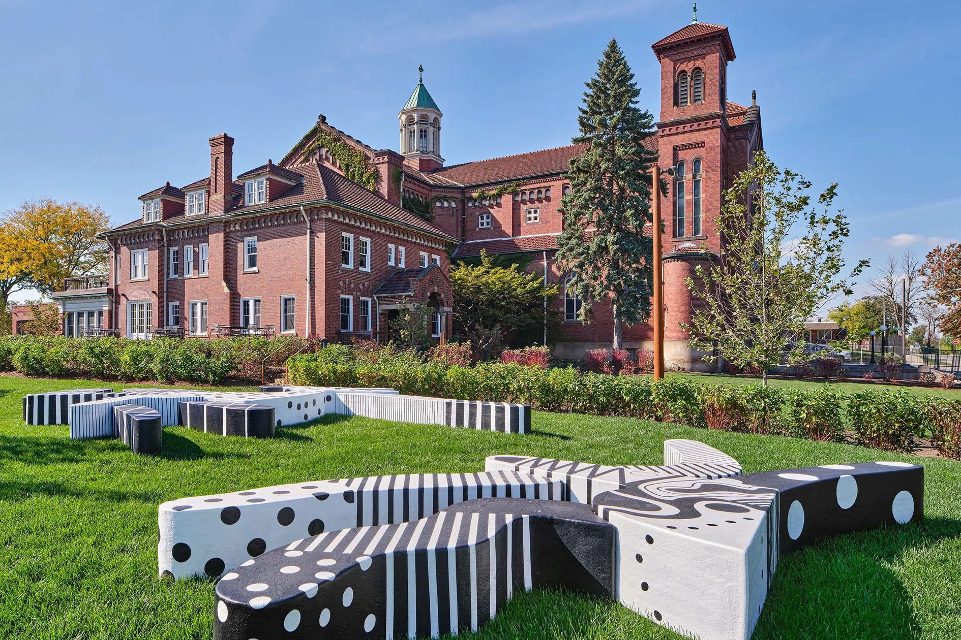 In Detroit, a onetime church is reborn as the architectural heart of a new arts district